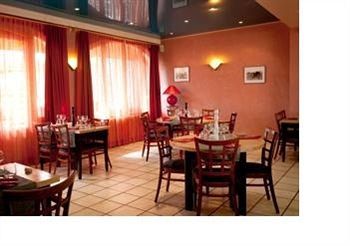 Citotel Hotel Le Commerce Sévérac-le-Château Dış mekan fotoğraf